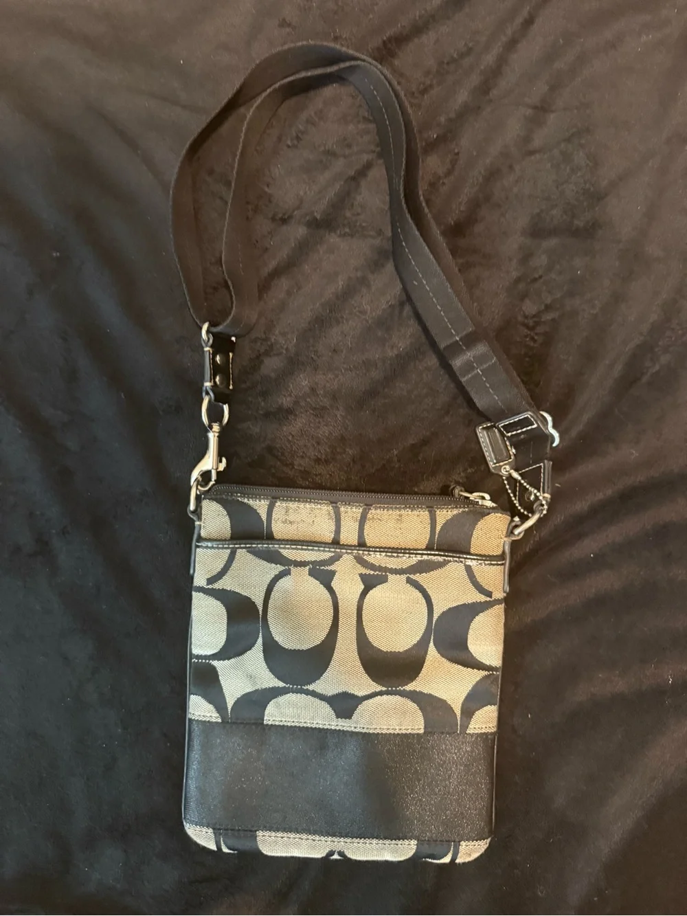 Coach crossbody signature